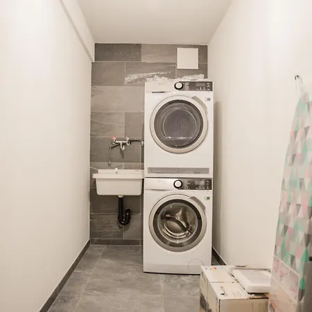 Jungfraucenter Brienzersee - Griwa Rent * インターラーケン